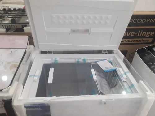 CONGÉLATEUR MIDEA 179L
