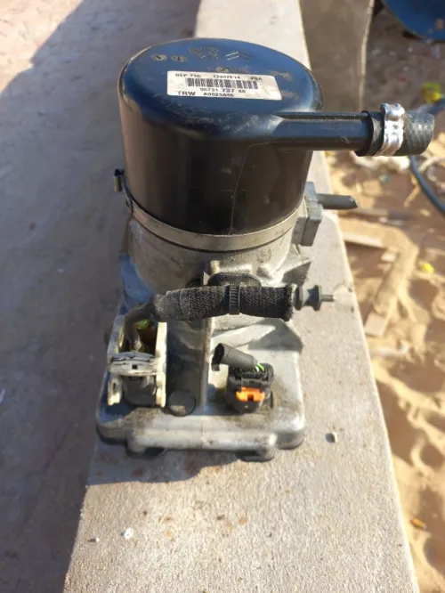 POMPE DIRECTION ASSISTÉE C5 X7