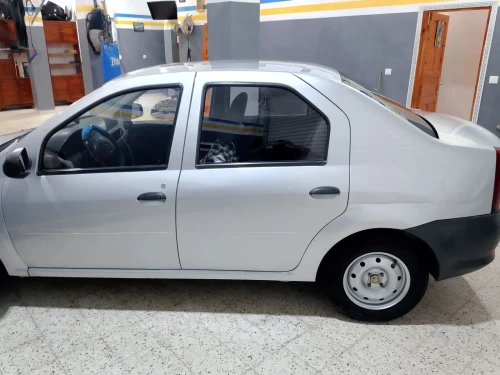 Dacia Logan 2009 La base