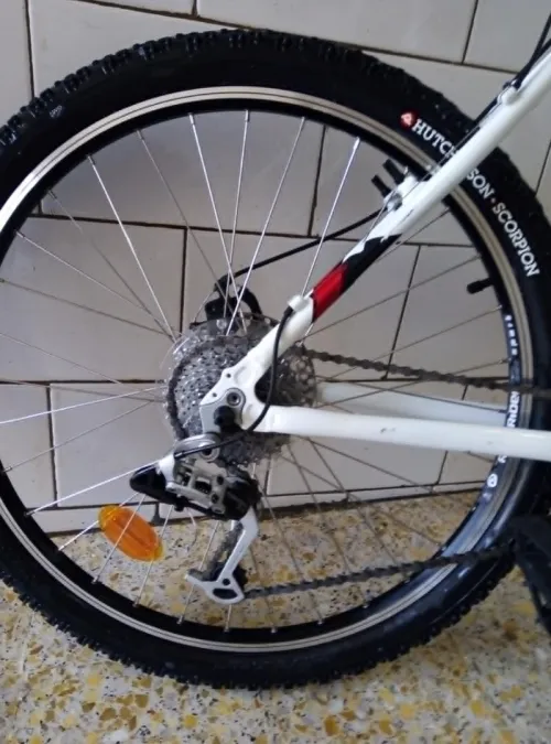 vélo B'twin Rockrider 5.3 presque neuf
