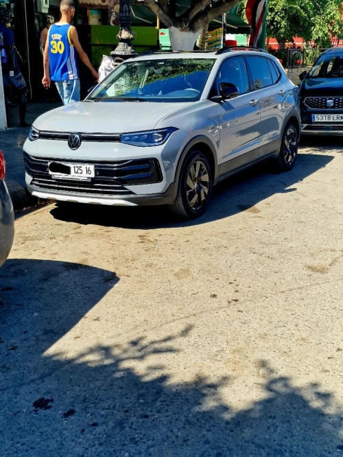 Volkswagen Tharu 2025 300 TSI 1.5 Turbo XR