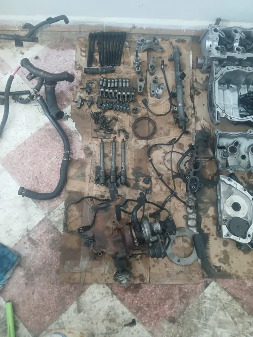 قطع غيار محرك crdi 2.0