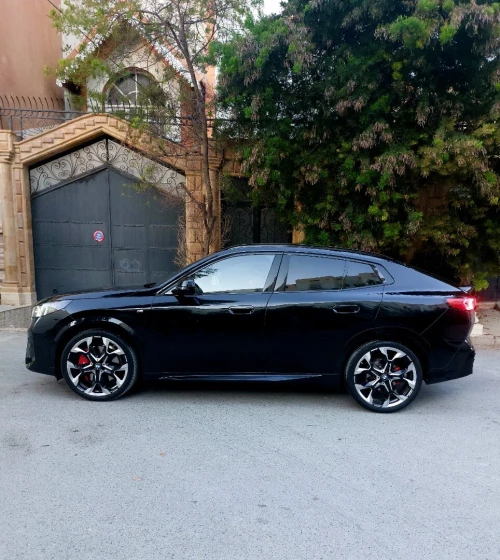 BMW X 2 x-drive black 2025 Pack M