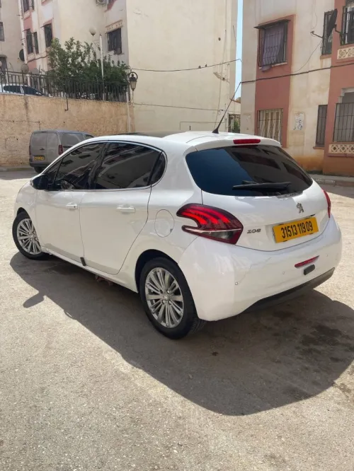 Peugeot 208 2019 Allure Facelift