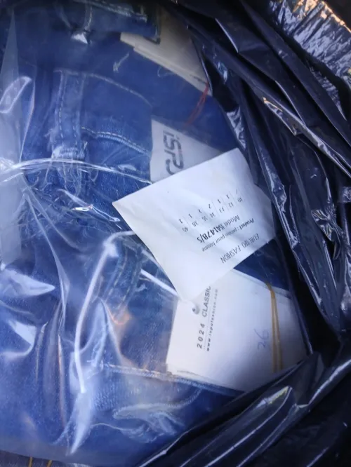 Jeans 1000da للحبة