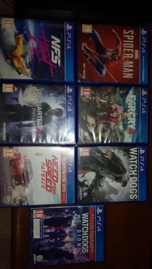 ps4 500gb caba avec plain de cd