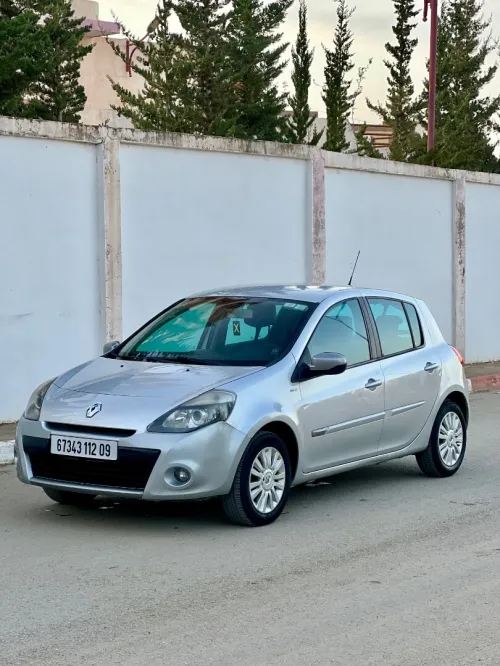 Renault Clio 3 2012 Night and Day