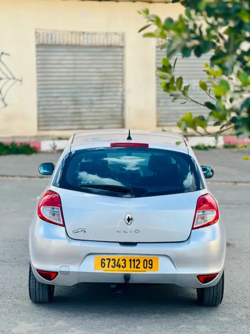 Renault Clio 3 2012 Night and Day