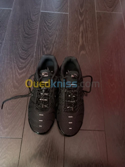 Tn utility noir produit UK original pointure 44,5 jamais tlebset