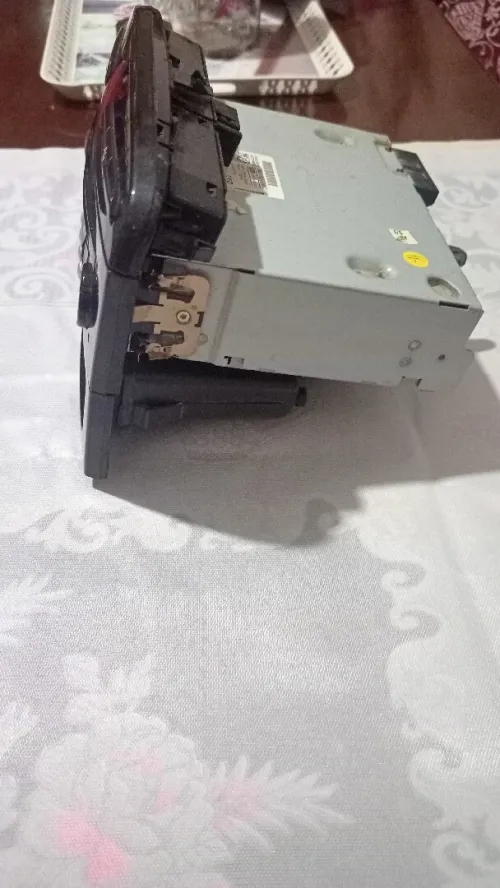 Autoradio + commande centrale)
