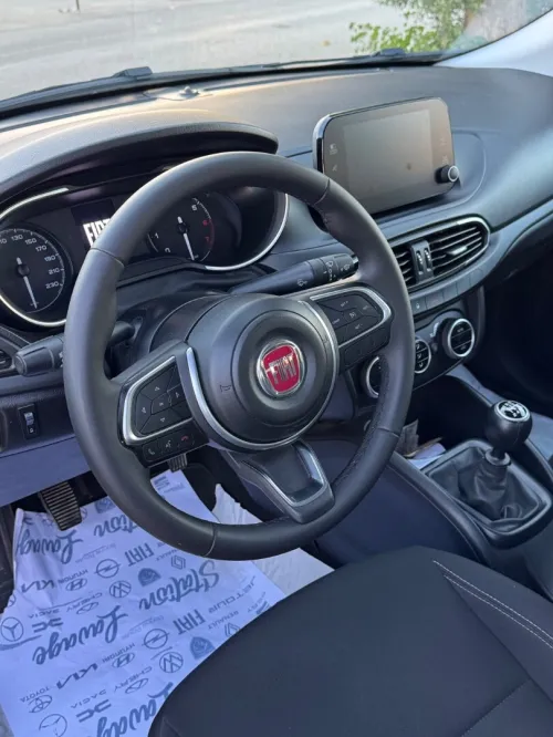 Fiat Tipo Sedan 2025 