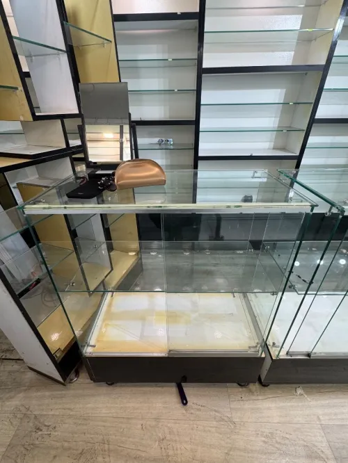Meuble magasin Étagère box