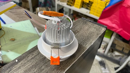 Placoplatre électricité peinture 