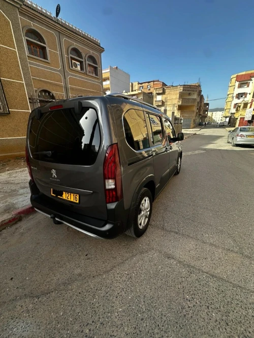 Peugeot Partner 2021 Rifter