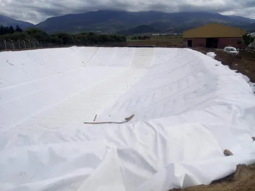 Geomembrane et Geotextil