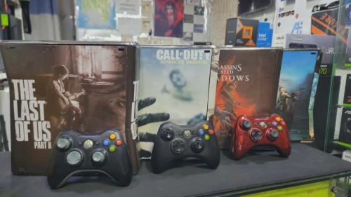 XBOX 360 SLIM FLASH GLITCH 1 MANETTE ET 2 MANETTE + DE 15 JEUX