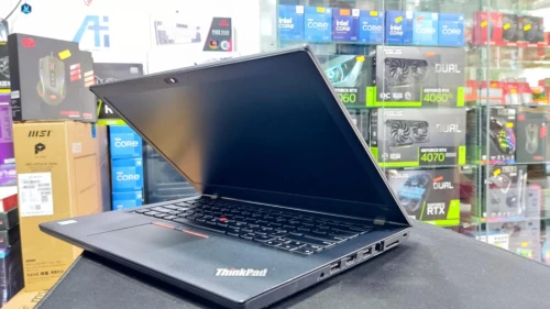 PC portable laptop Lenovo T480 I5 8EM RAM 8GB SSD 256GB 