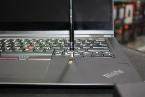 Lenovo ThinkPad X390 Yoga, Intel Core i5 8eme génération 1,60 GHz 16GB RAM 256G SSD