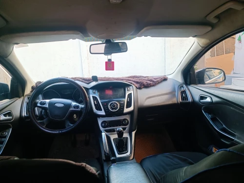 Ford Focus 5 portes 2013 Trend Sport