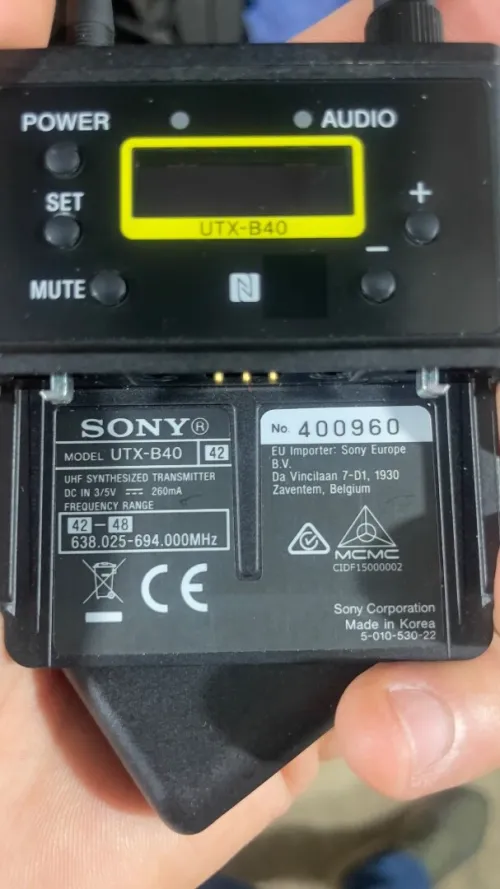 micro Hf cravate sony 