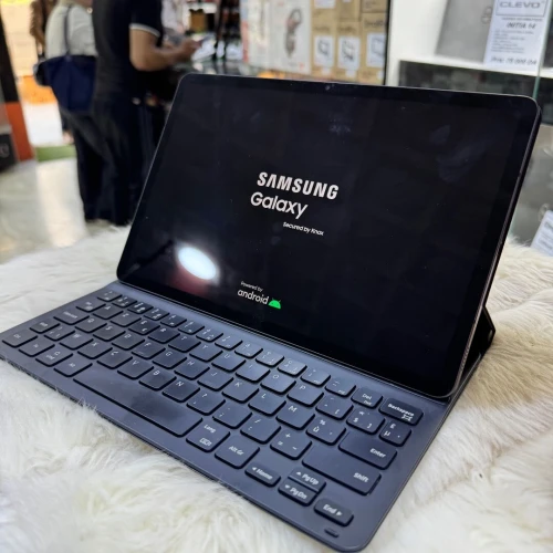 Samaung Galaxy tab s8