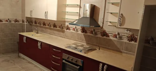 Meubles de cuisine salle de bain WC et portes en bois et PVC