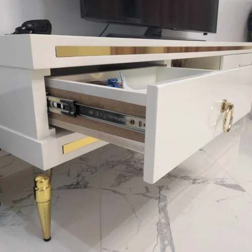 meuble TV blanc   en hêtre