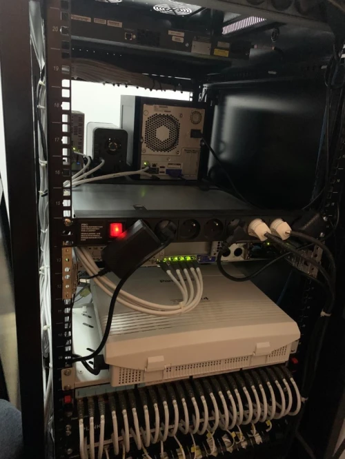 Installation et maintenance de réseau informatique