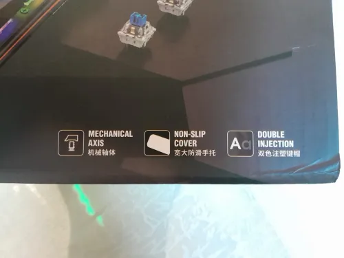 Clavier M105 MECHANICAL GAMING KEYBOARD RGB