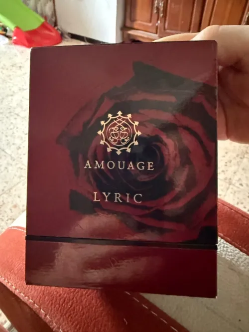 Amouage lyric eau de parfum pour femme