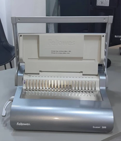 Fellowes Perforelieur Quasar 500