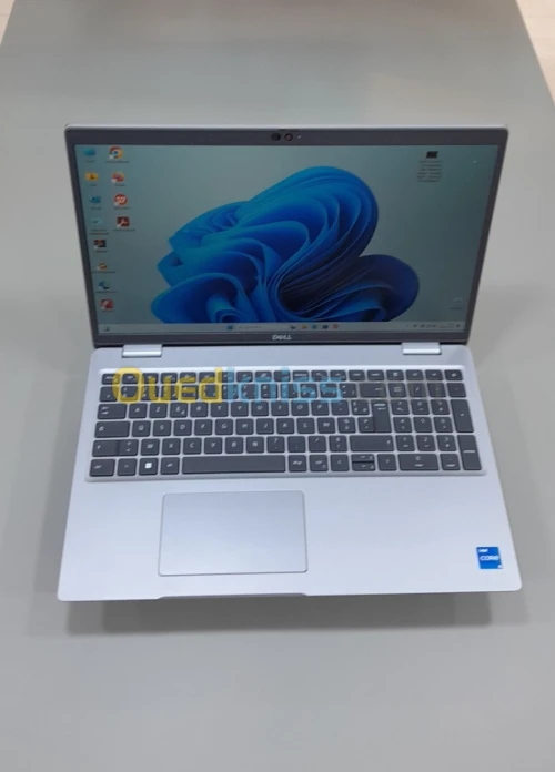 LAPTOP DELL LATITUDE 5530 I5-1245U 8G 256G SSD 15,6".
