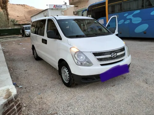 Location mini bus H1 2016