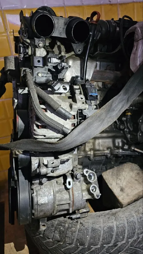 Moteur bleu HDI 112