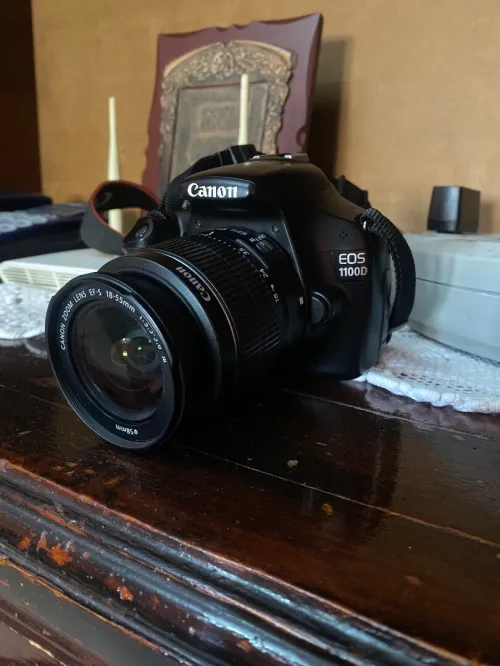 Canon 1100D