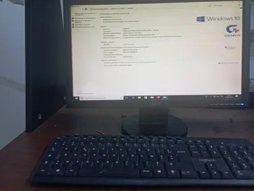 PC Bureau i3 3e génération /6gb ram+table