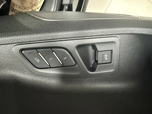 Audi Q3 2026 S line full black