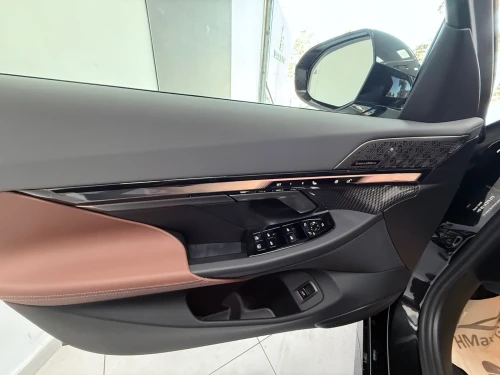 BMW Série 520D 2026 Full carbone