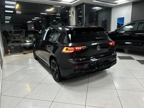 Volkswagen Golf 2026 R line full black