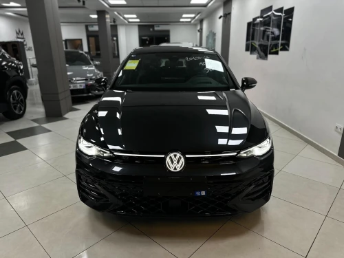 Volkswagen Golf 2026 R line full black