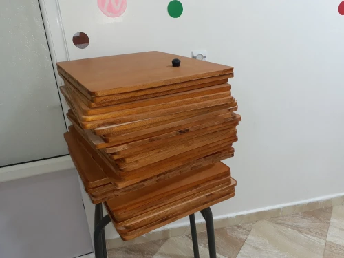 tables et chaises scolaires