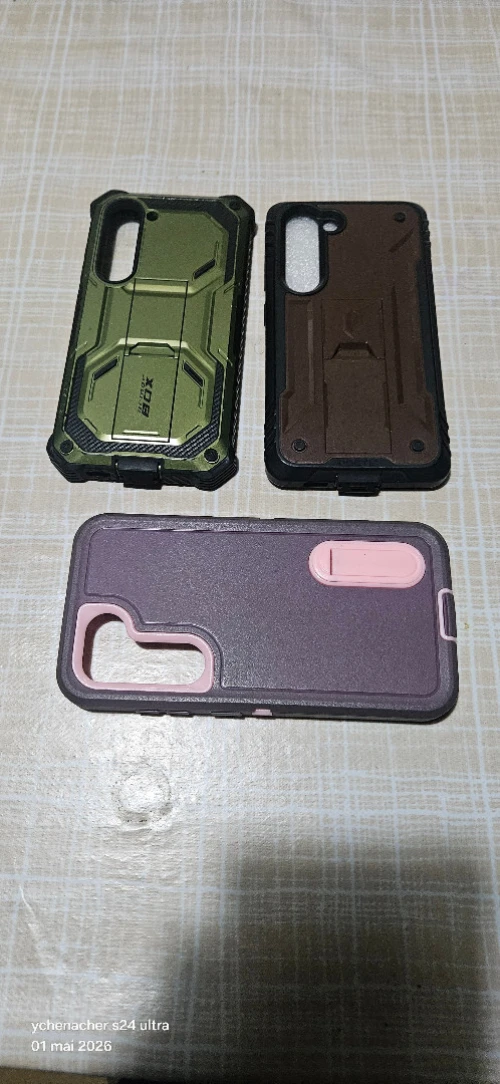 lot de 14 coques + 2 protége ecran.