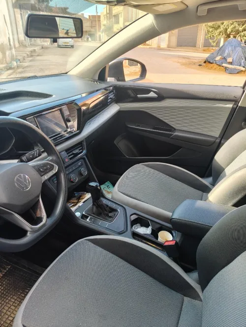 Volkswagen Taos 2022 SE Black 