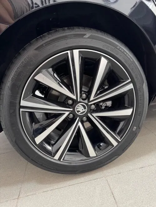 Skoda Superb 2025 Exclusive