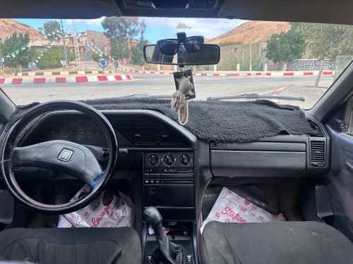 Peugeot 605 1991 605