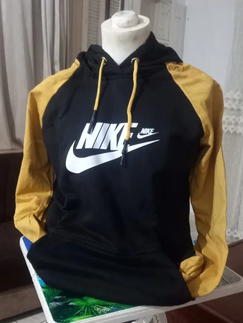 Sweat a capuche