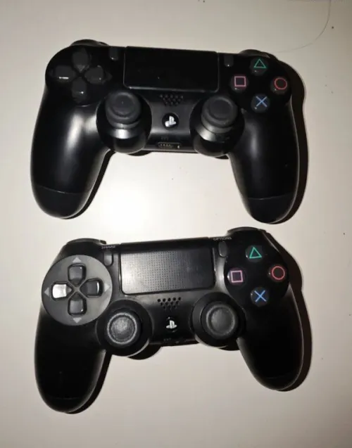 Ps4 Slim habet caba 500Gb Avec 2 Manette + 4 CD