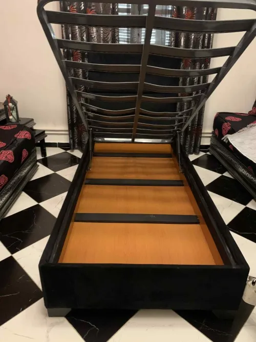 Lit capitonné coffret une place et demi 