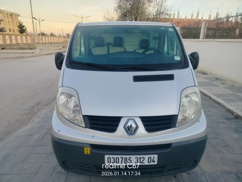 Renault Traffic 2012