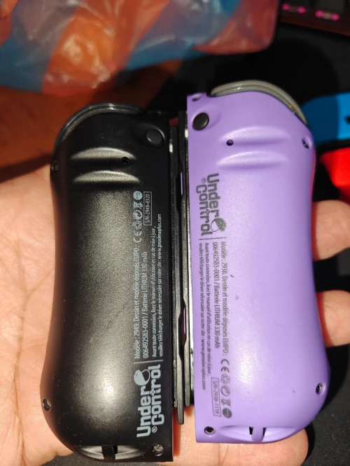 JOY-CON